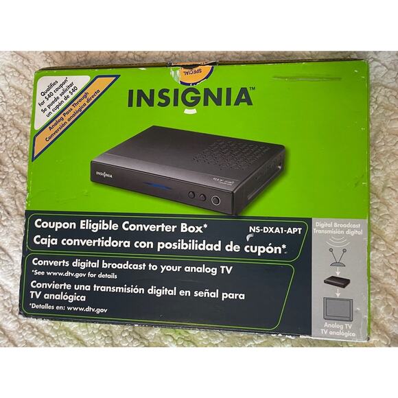 Insignia NS-DXA1-APT Digital To Analog Converter Box W/Remote & Cables... - Picture 1 of 4